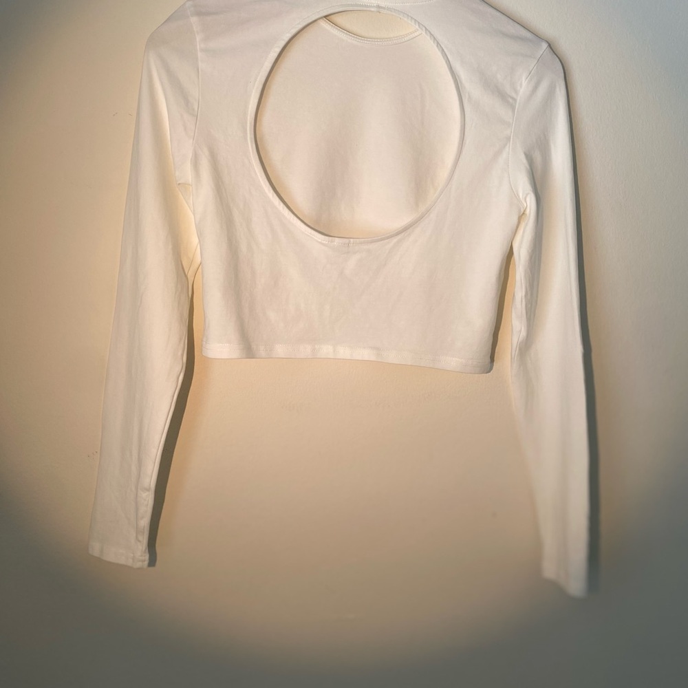 H&M Cut-out Crop Top